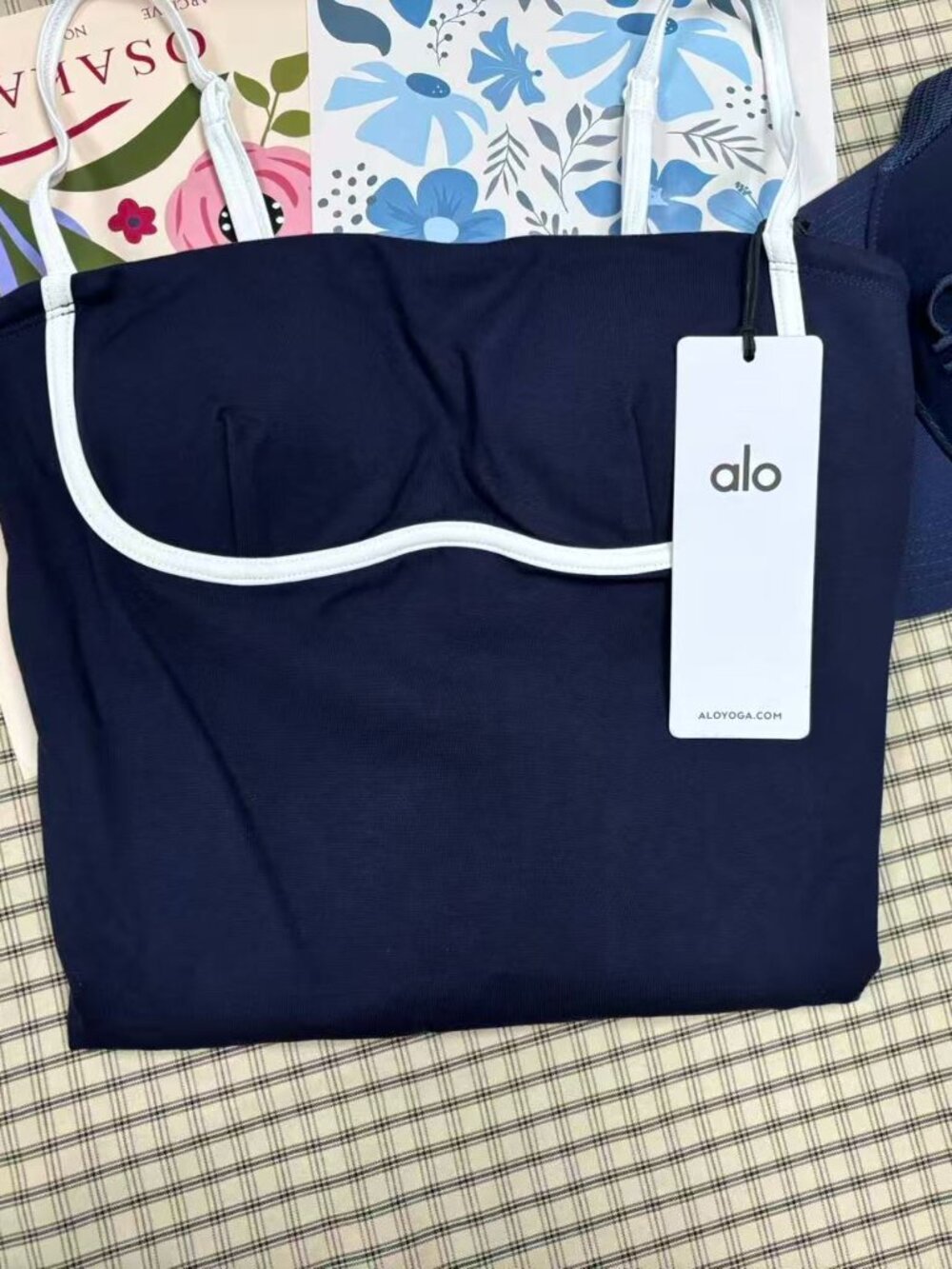 💖ALO Yoga Airbrush Printed Streamlined Dress in Navy Blue and Ivory White Colo - Picture 4 of 4